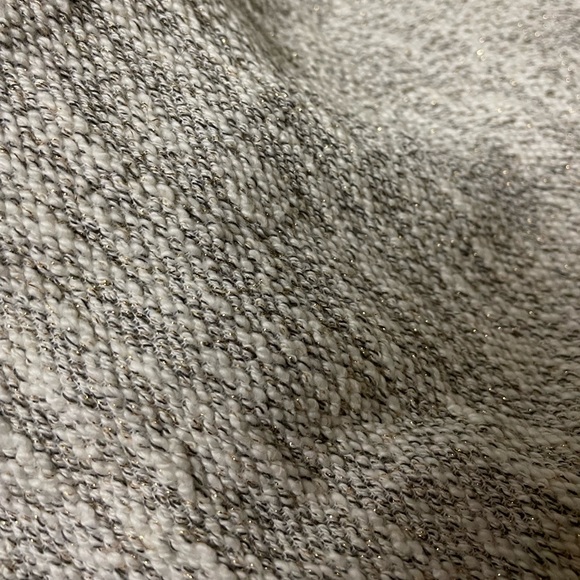 Banana Republic Sweater Top - Picture 6 of 6